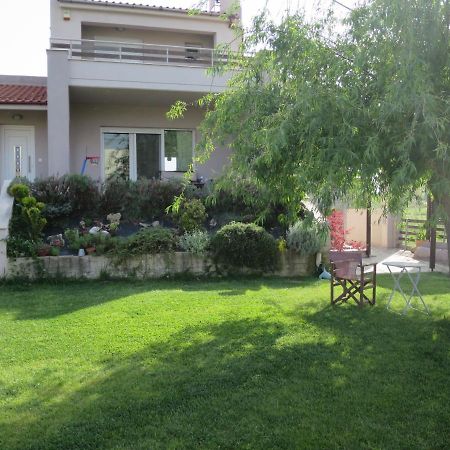 Guesthouse With Garden Комотини Экстерьер фото