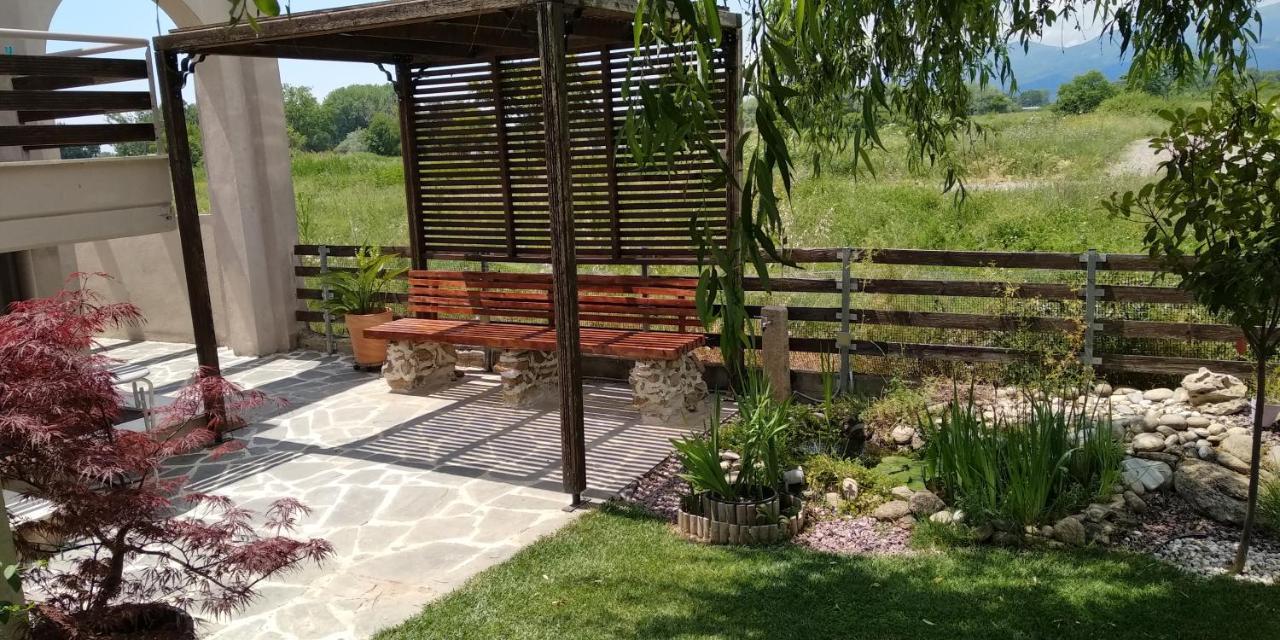 Guesthouse With Garden Комотини Экстерьер фото