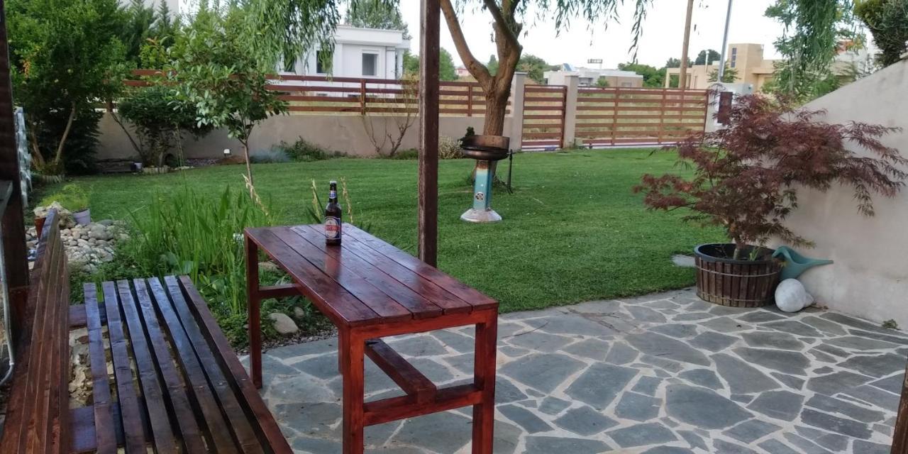 Guesthouse With Garden Комотини Экстерьер фото